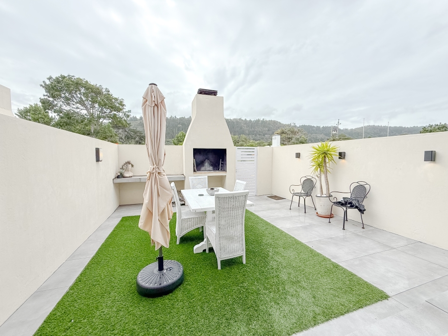 To Let 2 Bedroom Property for Rent in Keurboomstrand Western Cape